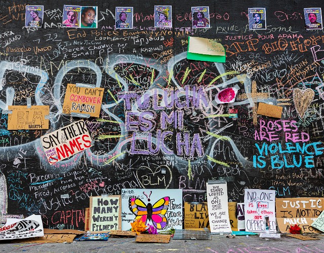 Roses Are Red 20-9217.jpg